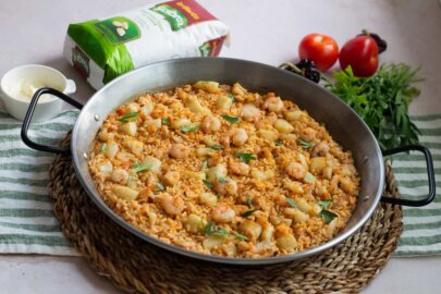 Arroz con sepia y gambas