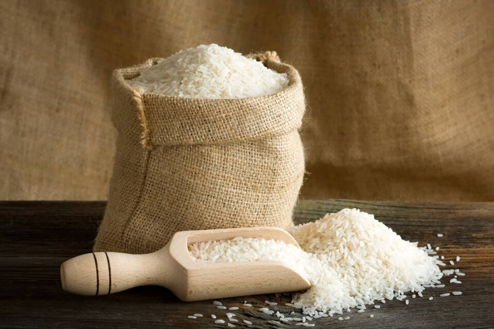 ¿Cuál es el valor nutricional del arroz blanco?