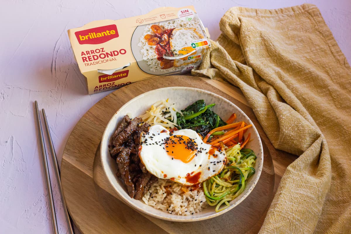 Bibimbap, la receta de arroz con verduras y ternera marinada más popular de  Corea