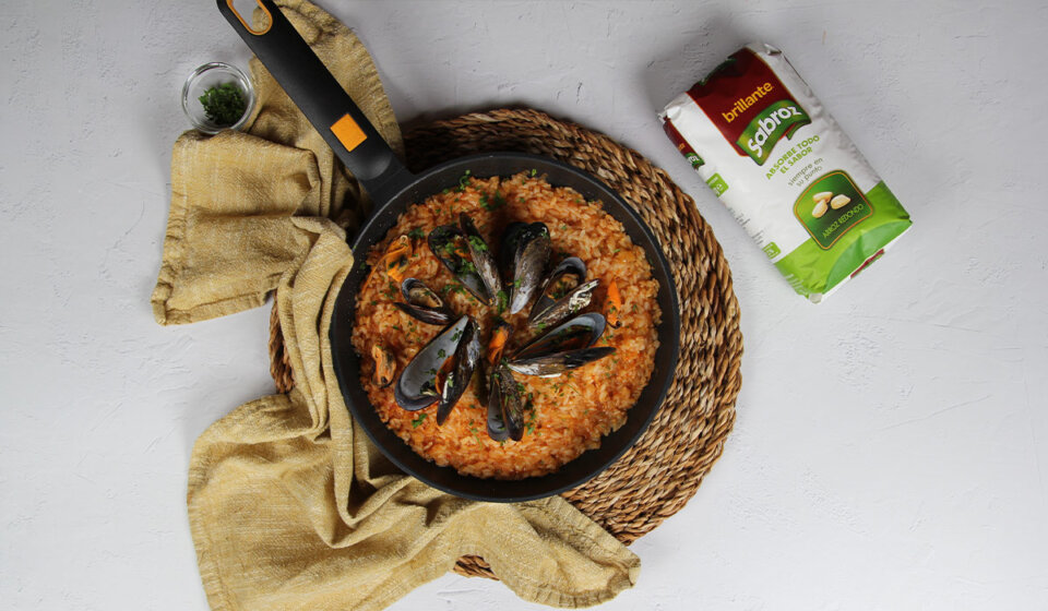 Presentación de Arroz con mejillones a la marinera