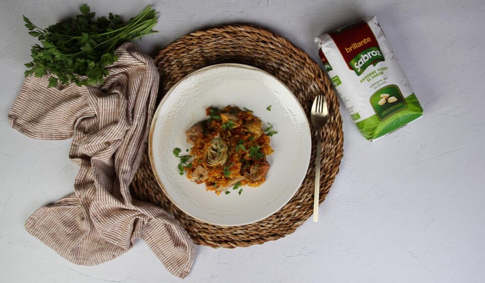 Presentación de Arroz con alcachofas y pollo