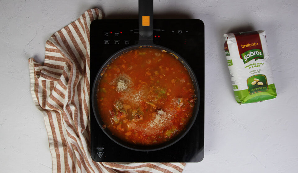 Añadir arroz a Arroz con alcachofas y verduras