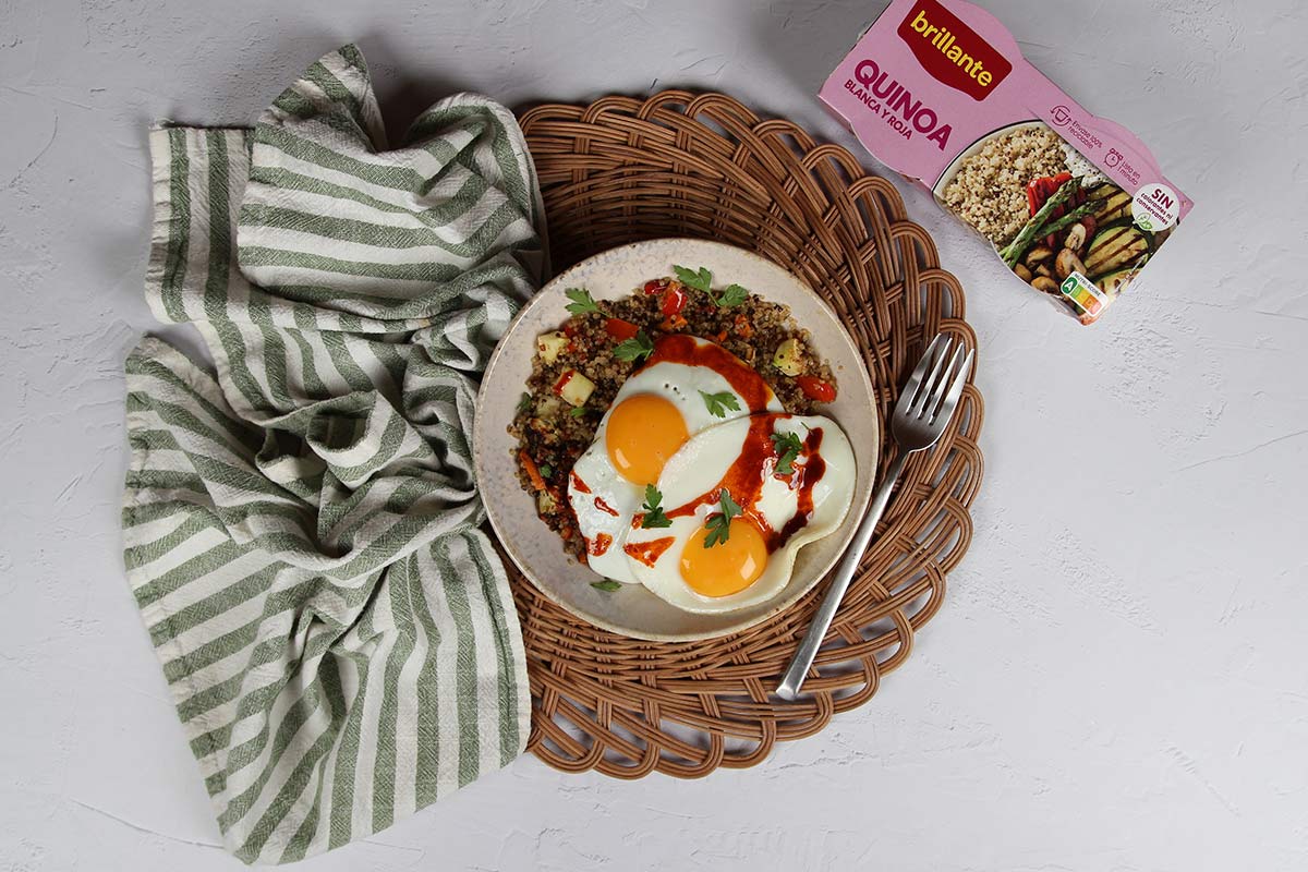 Quinoa con verduras y huevo