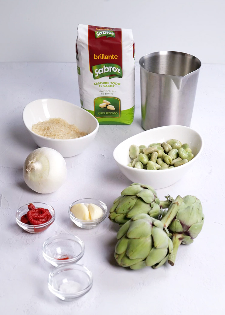 Ingredientes de Arroz con alcachofas y habas