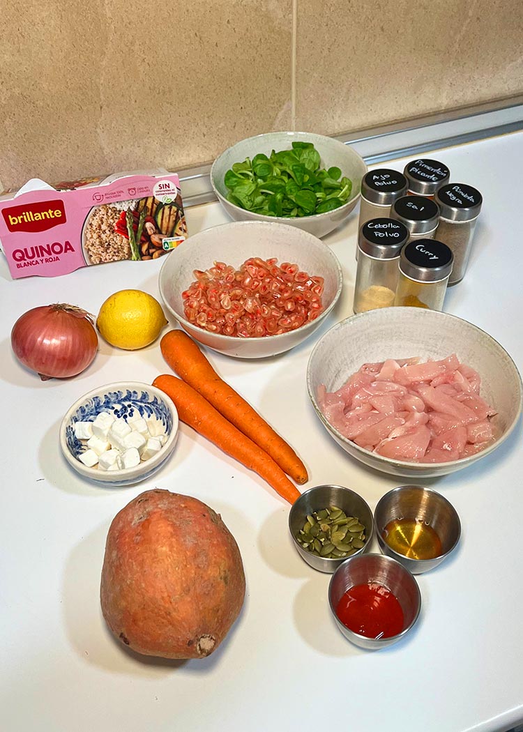 Ingredientes de ensalada de quinoa