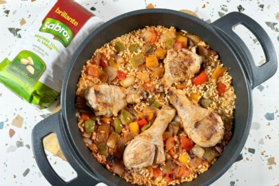 Presentación de Arroz con pollo al horno