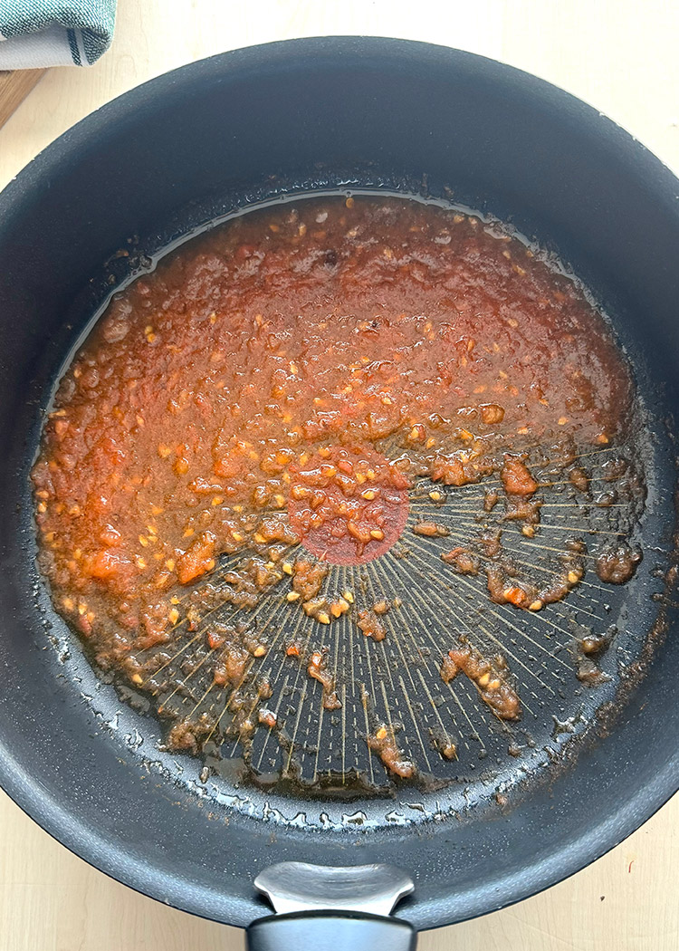 Sofrito de tomate para Arroz caldero murciano